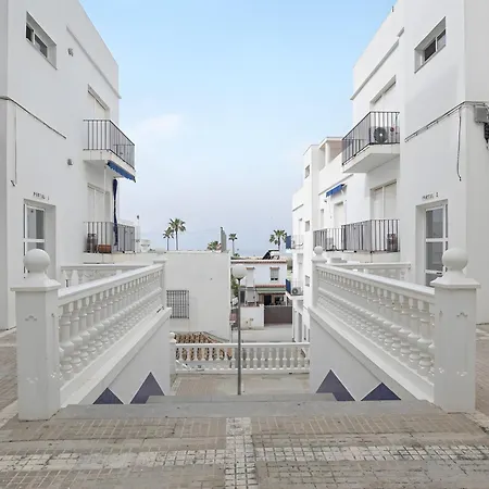 Tomy - Solo Familias Apartment *